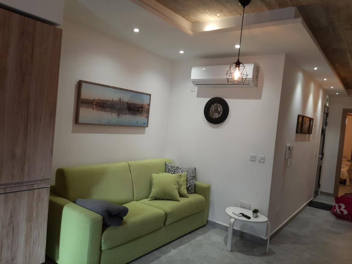 Qliving Central New Apartments Gzira Sliema Promenade Екстериор снимка