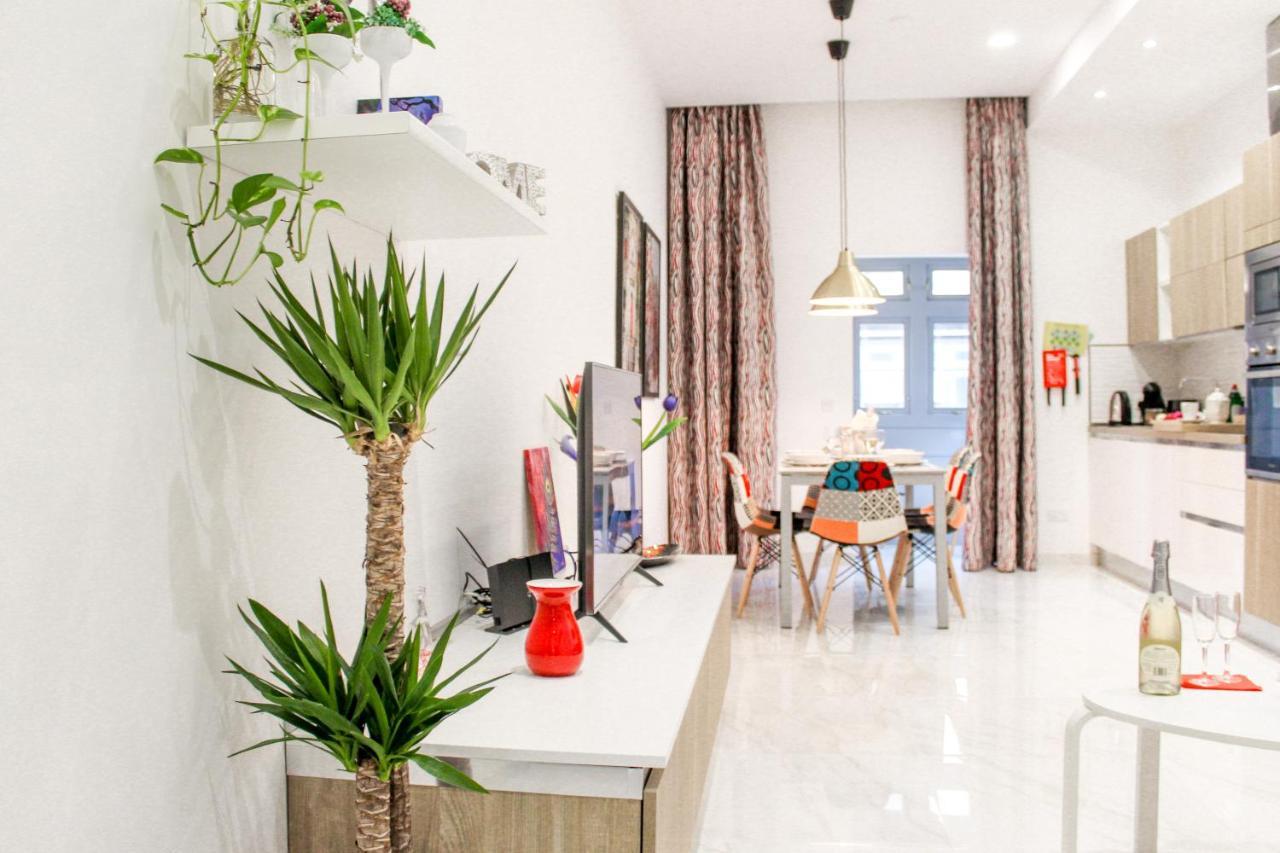 Qliving Central New Apartments Gzira Sliema Promenade Екстериор снимка
